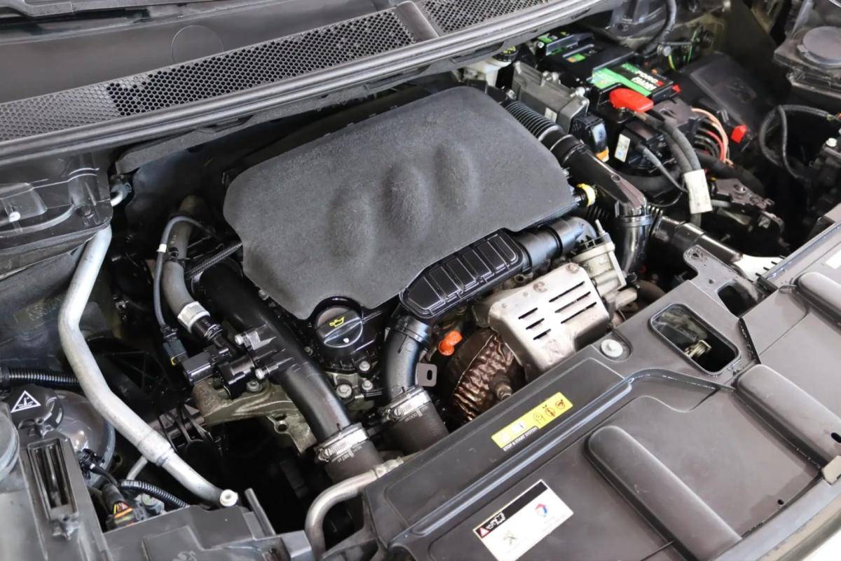 peugeot-3008-2018-gasolina-1199cc
