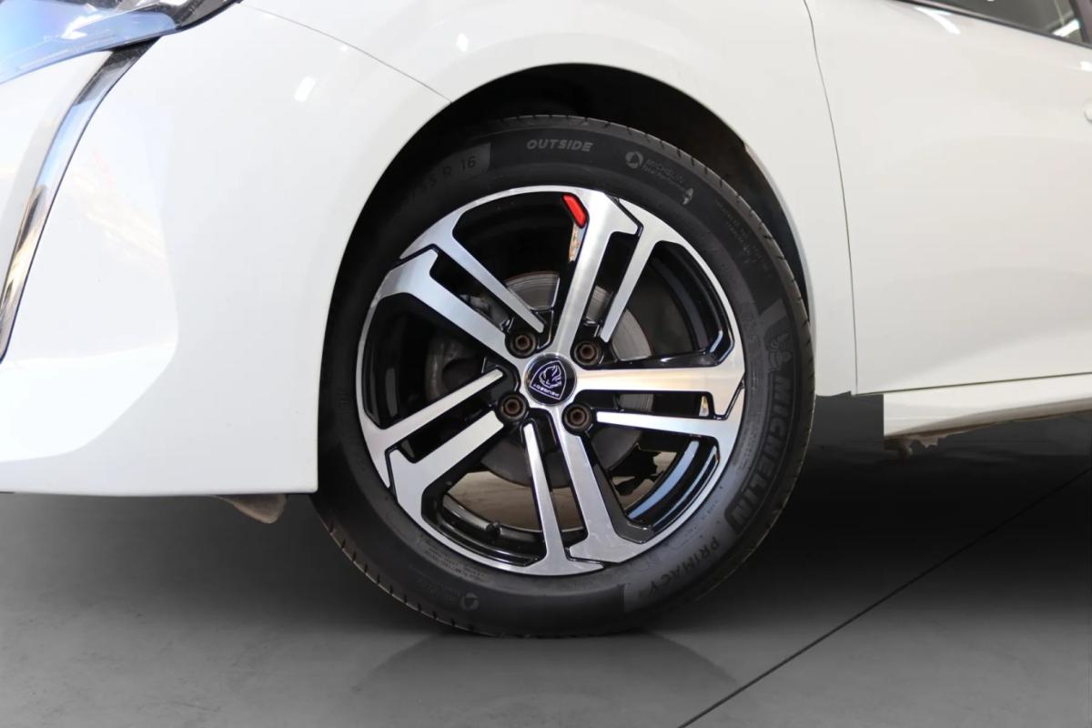 peugeot-208-2022-gasolina-1199cc