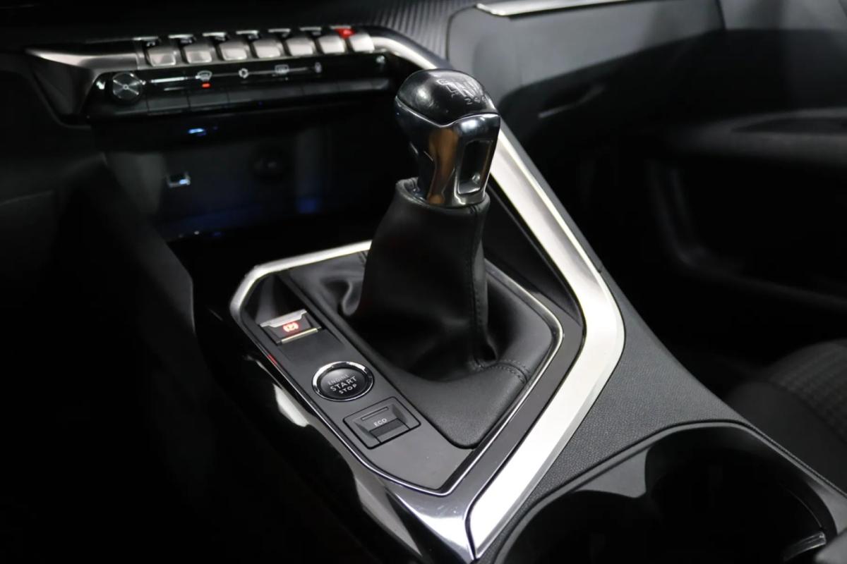 peugeot-3008-2022-gasolina-1199cc