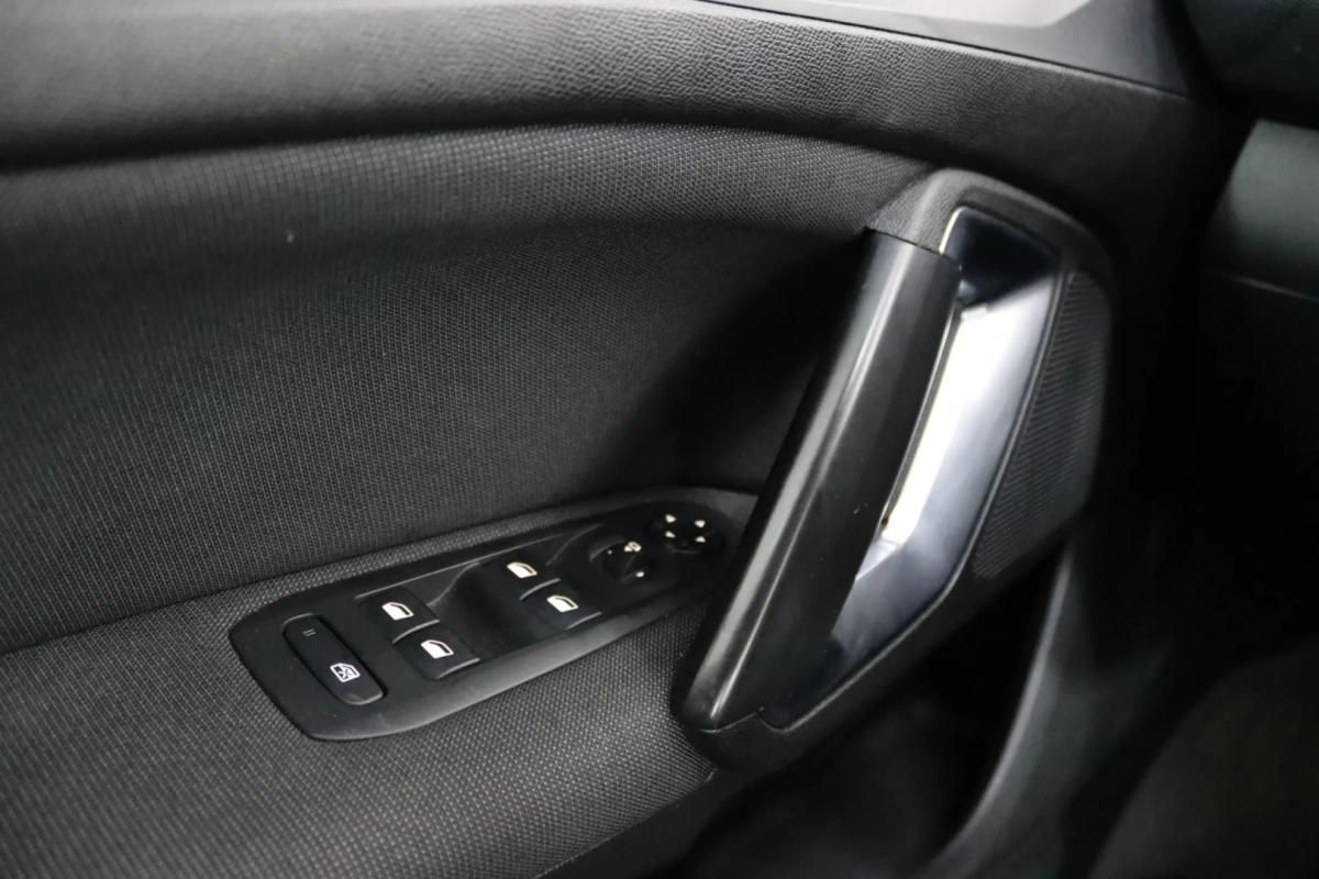 peugeot-308-sw-2020-gasolina-1199cc