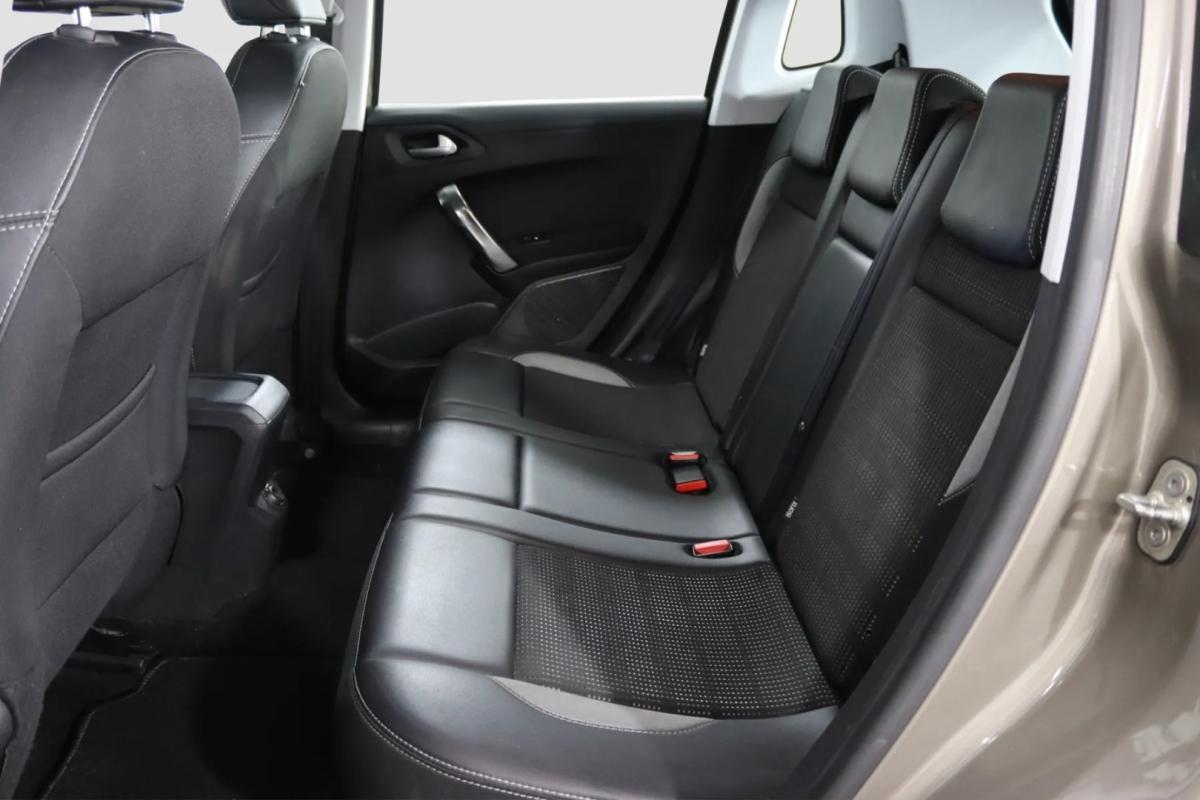 peugeot-2008-2018-gasolina-1199cc
