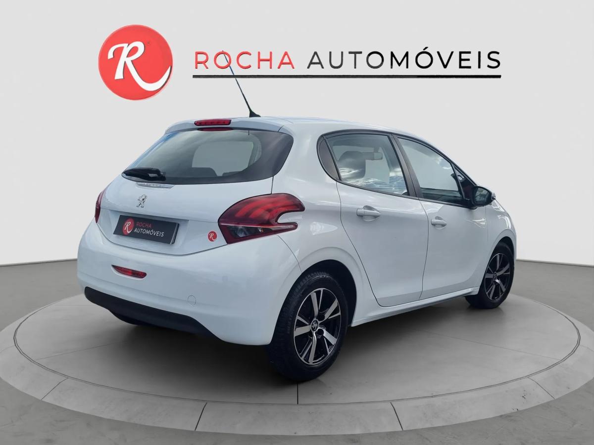 peugeot-208-2016-diesel-1560cc