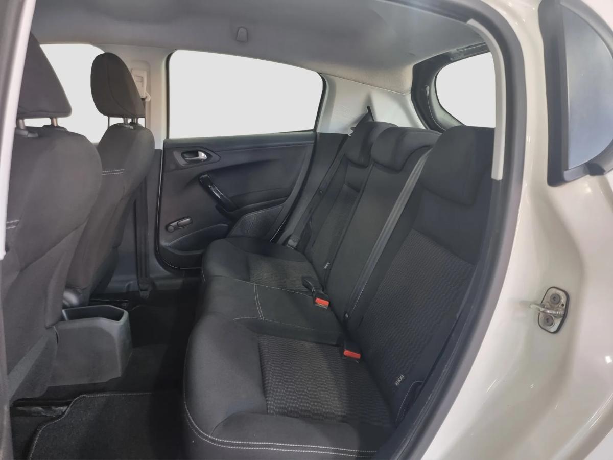 peugeot-208-2016-diesel-1560cc