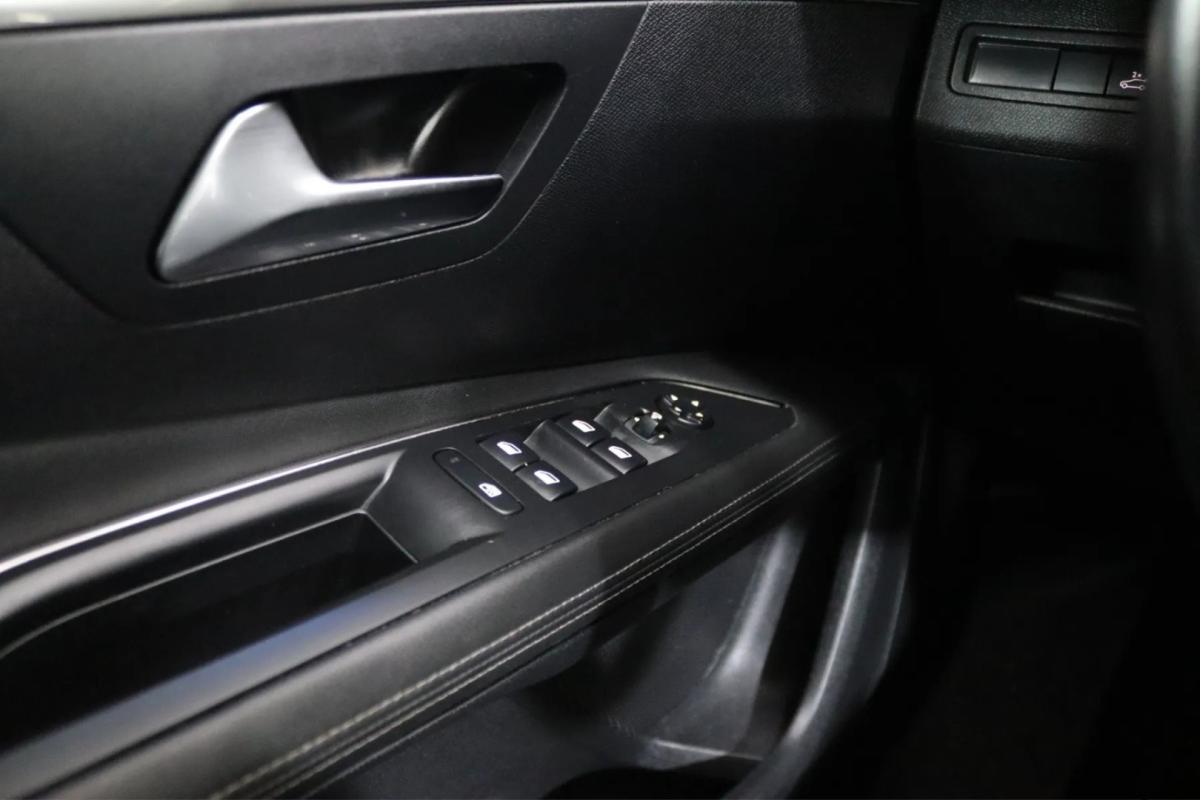 peugeot-3008-2021-hibrido-1598cc