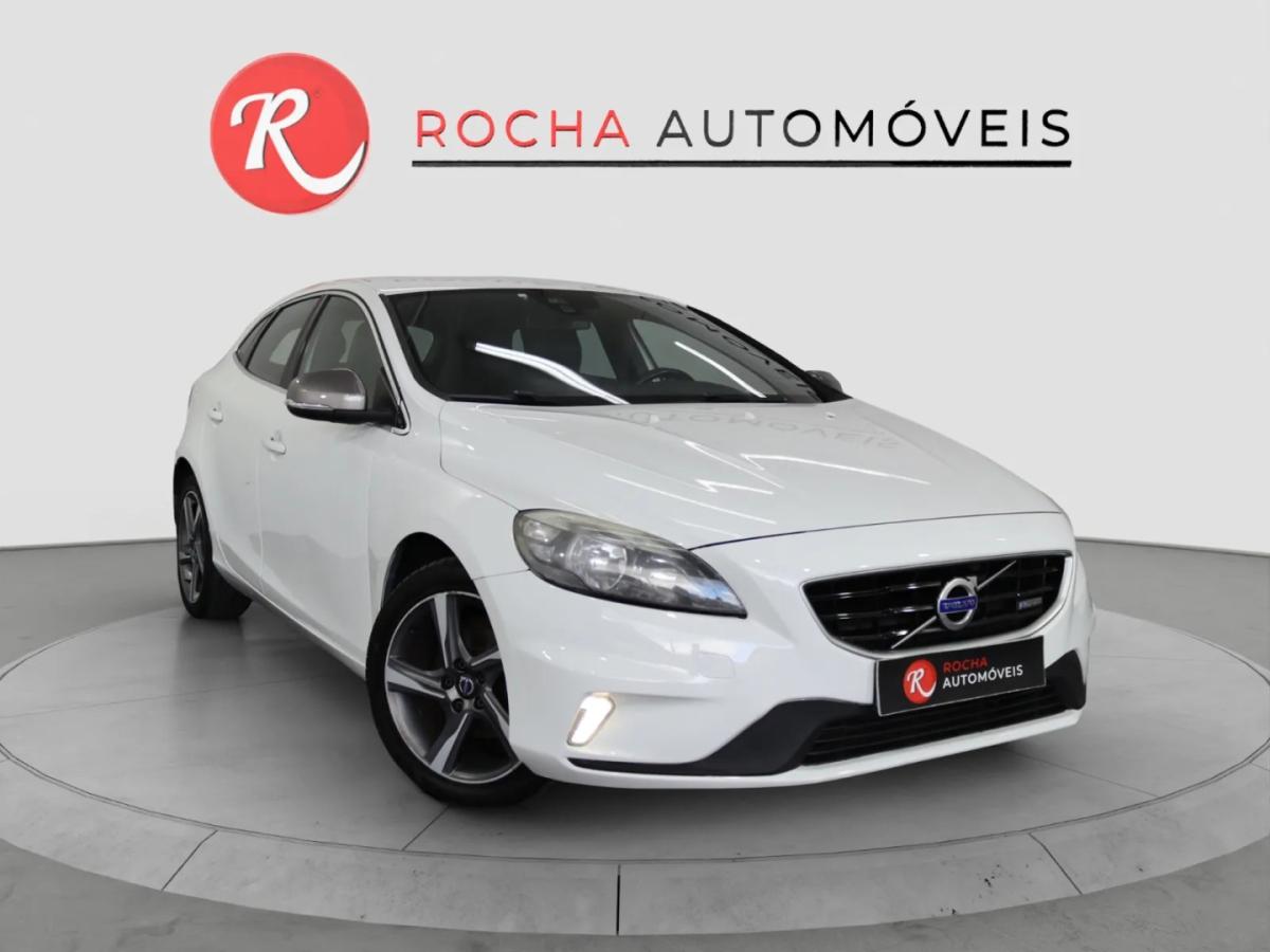 volvo-v40-2015-diesel-1560cc