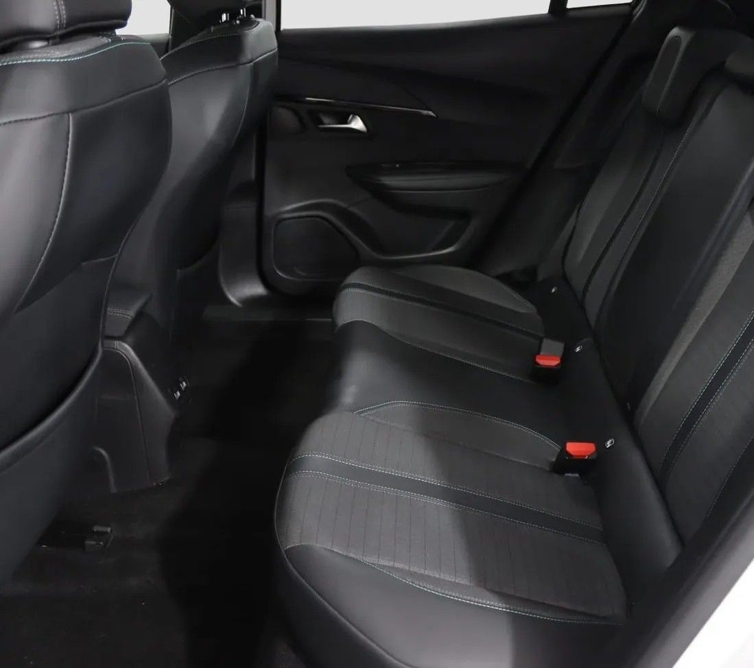 peugeot-2008-2022-gasolina-1199cc