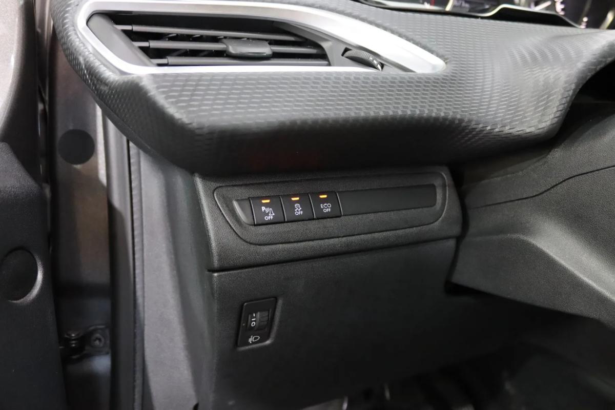 peugeot-2008-2018-gasolina-1199cc