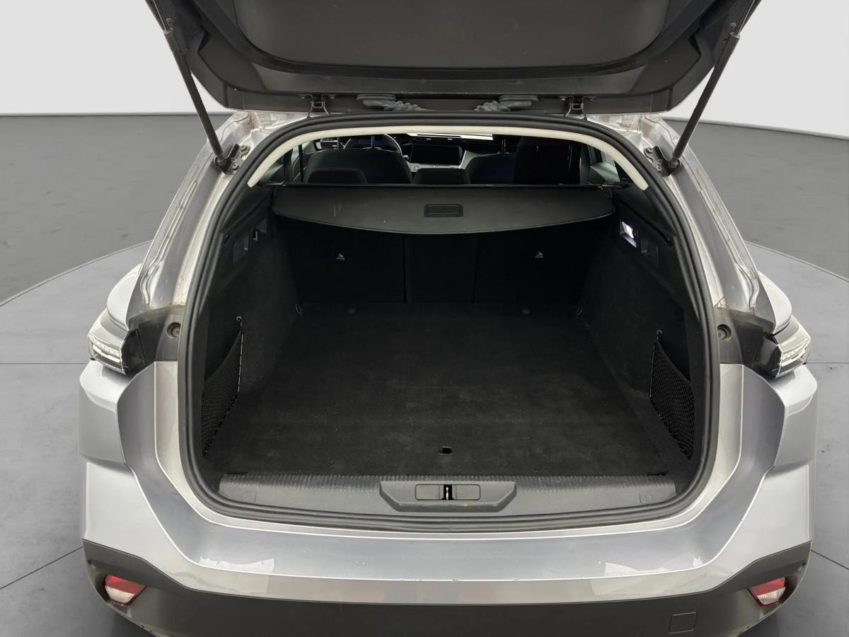 peugeot-308-sw-2023-gasolina-1199cc