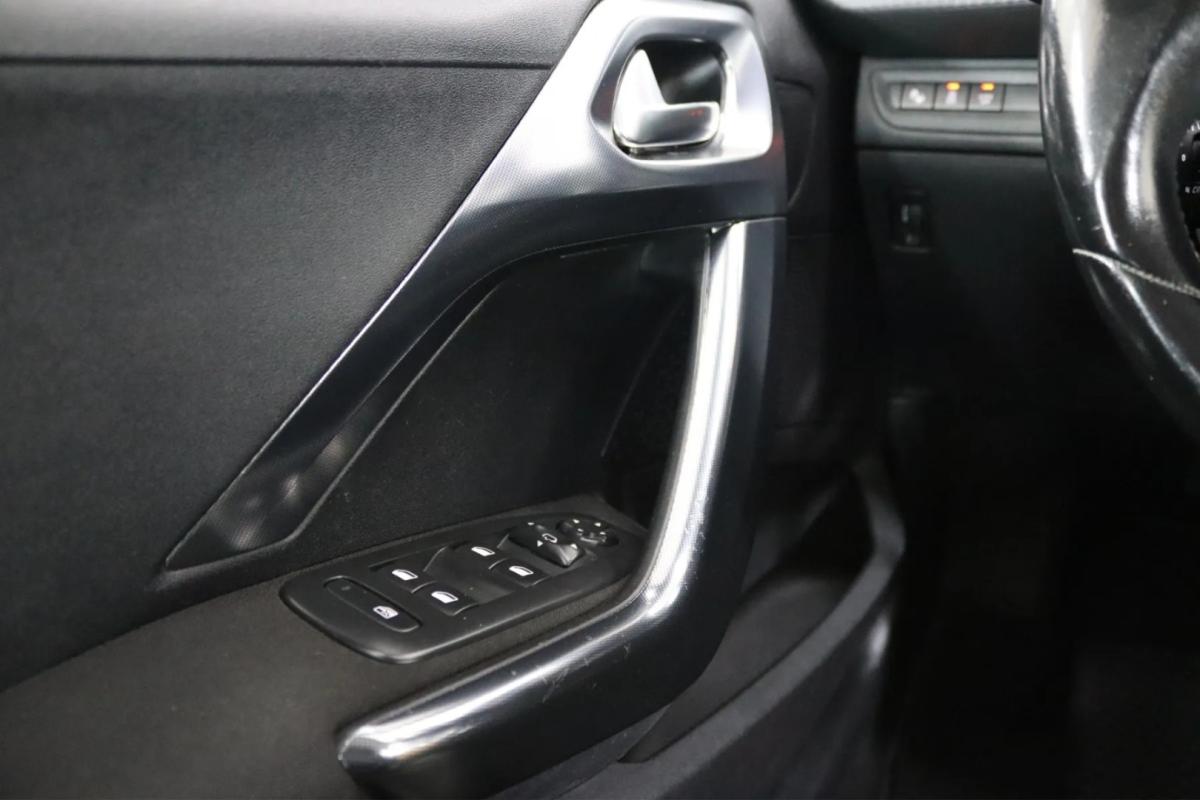 peugeot-2008-2017-gasolina-1199cc