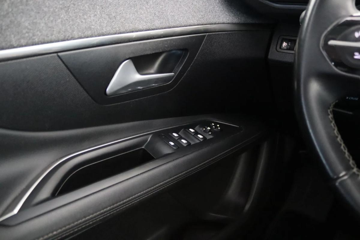 peugeot-3008-2019-gasolina-1199cc