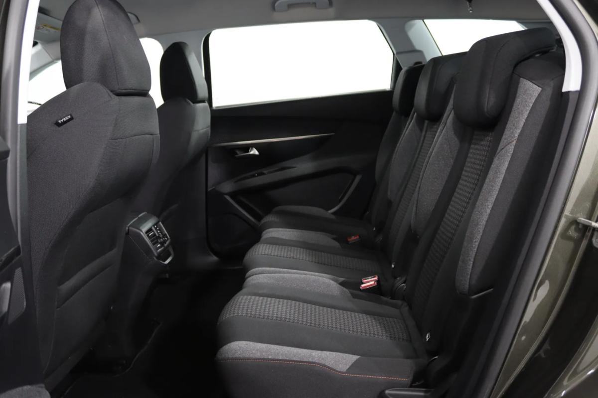 peugeot-5008-2019-gasolina-1199cc