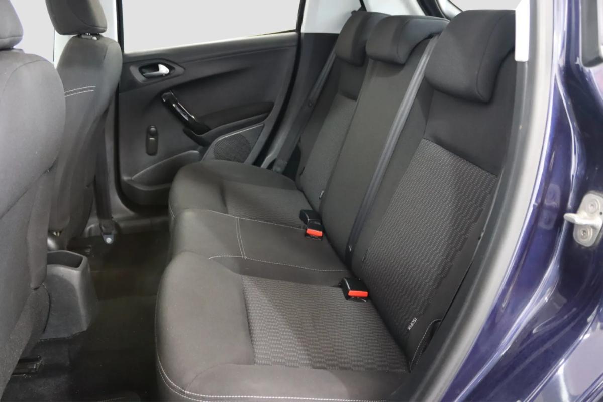 peugeot-208-2017-gasolina-1199cc