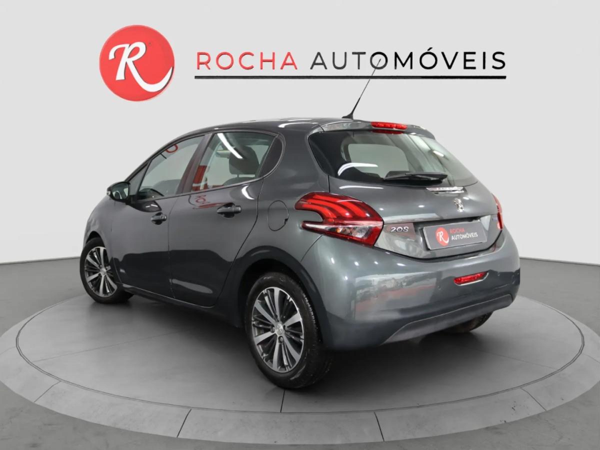 peugeot-208-2017-gasolina-1199cc
