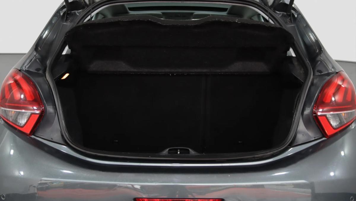 peugeot-208-2017-gasolina-1199cc