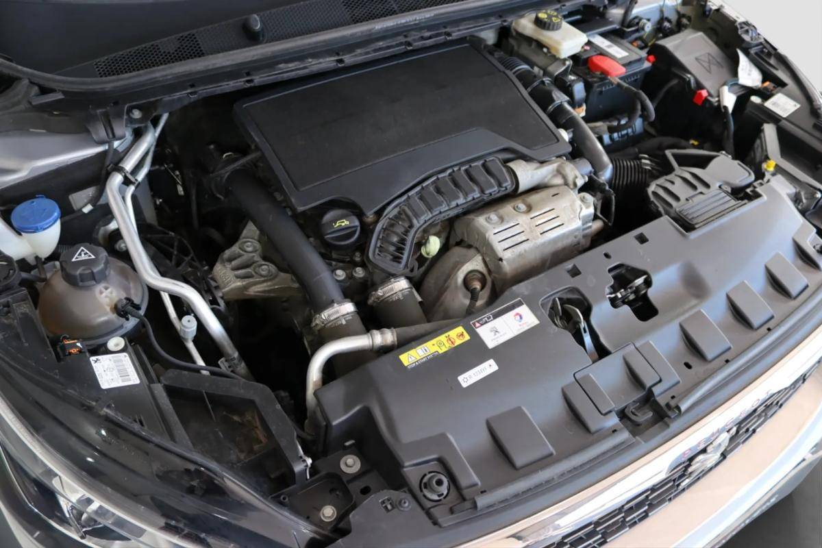 peugeot-308-2019-gasolina-1199cc