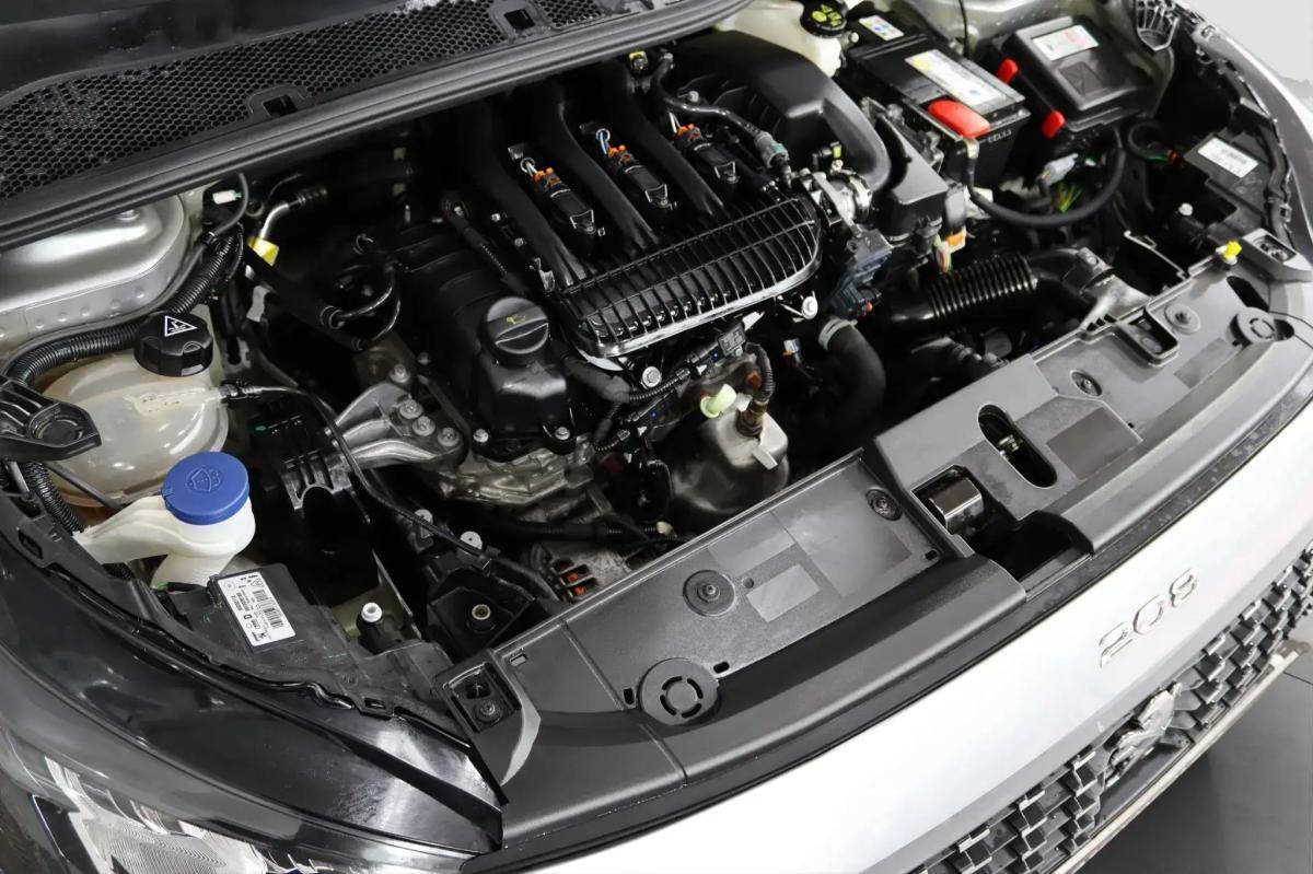 peugeot-208-2019-gasolina-1199cc