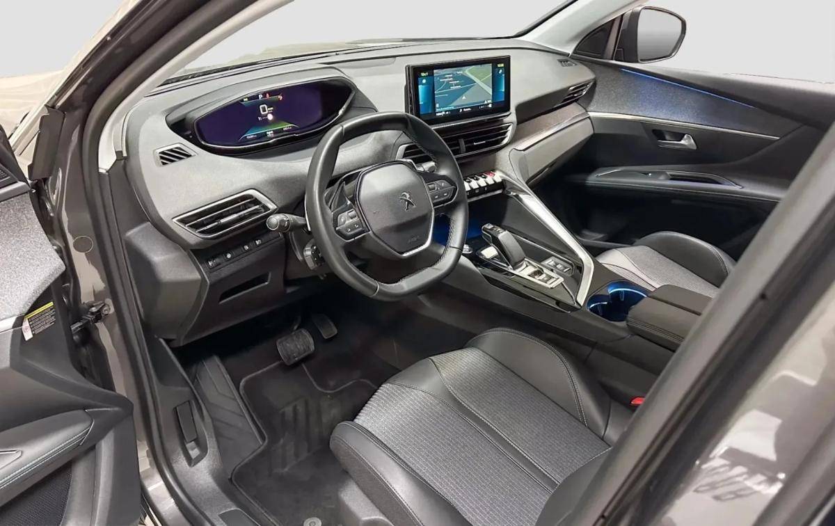 peugeot-5008-2023-gasolina-1199cc
