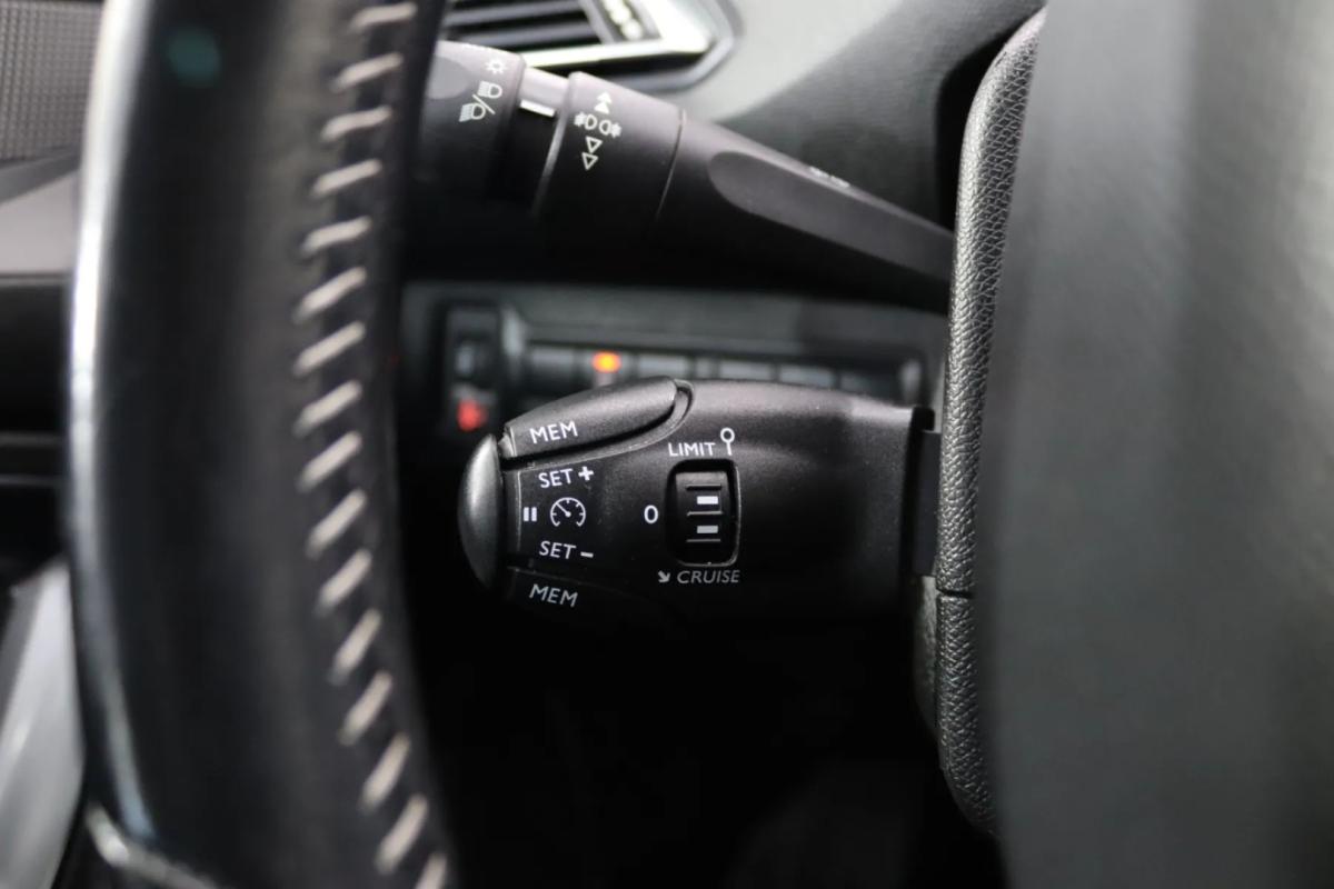 peugeot-308-2019-gasolina-1199cc