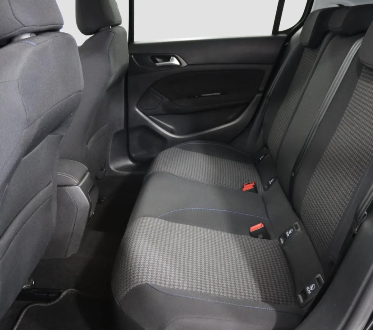 peugeot-308-2019-gasolina-1199cc