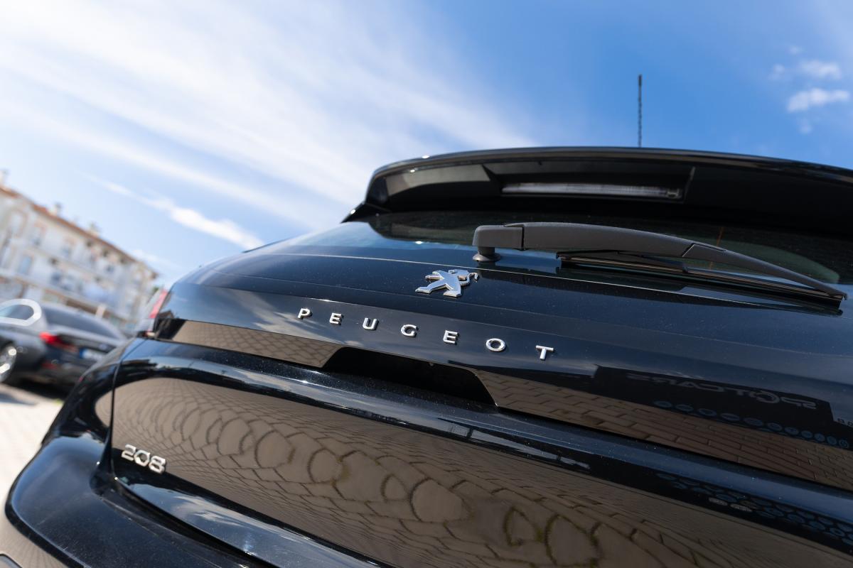 peugeot-208-2022-gasolina-1199cc