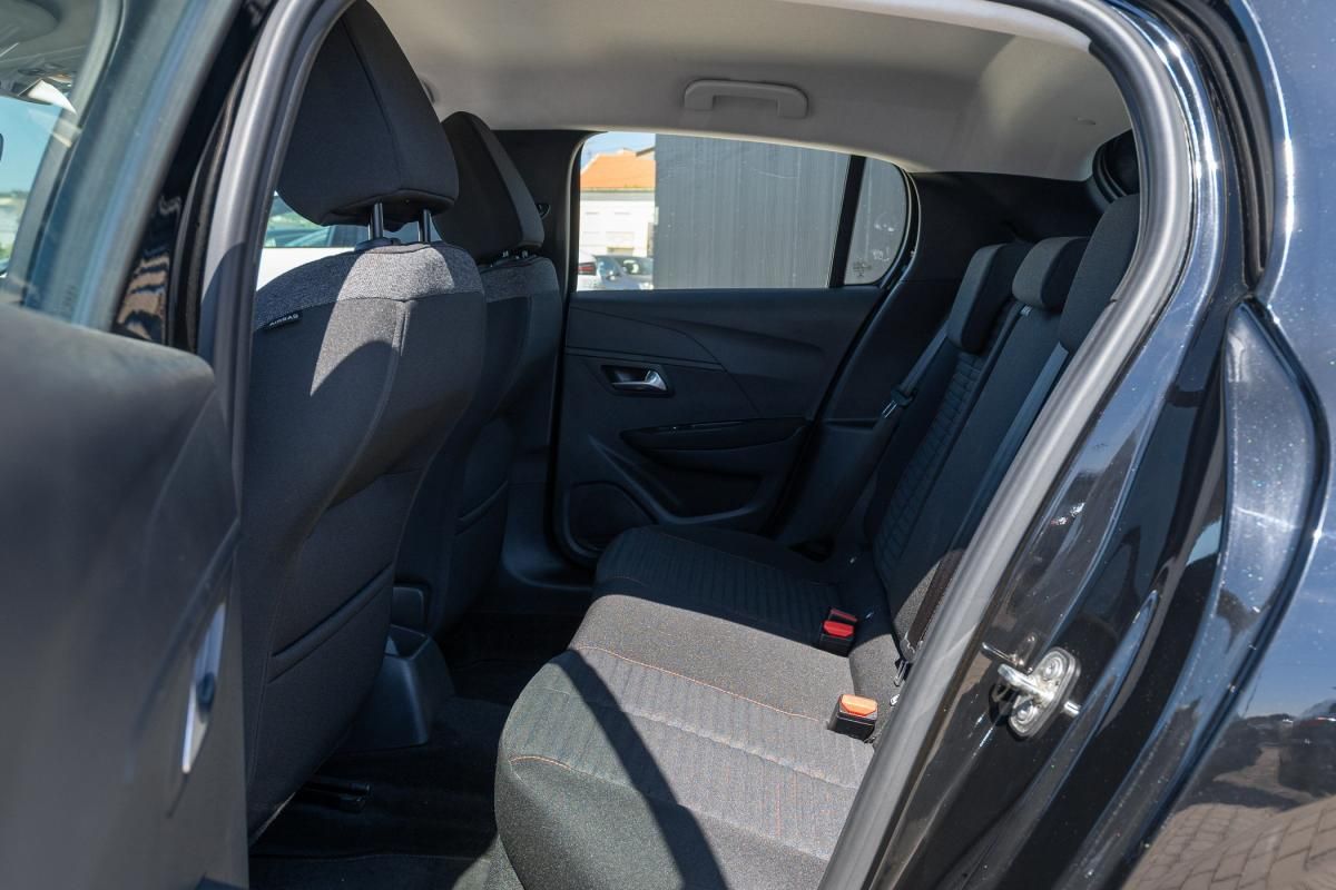 peugeot-208-2022-gasolina-1199cc