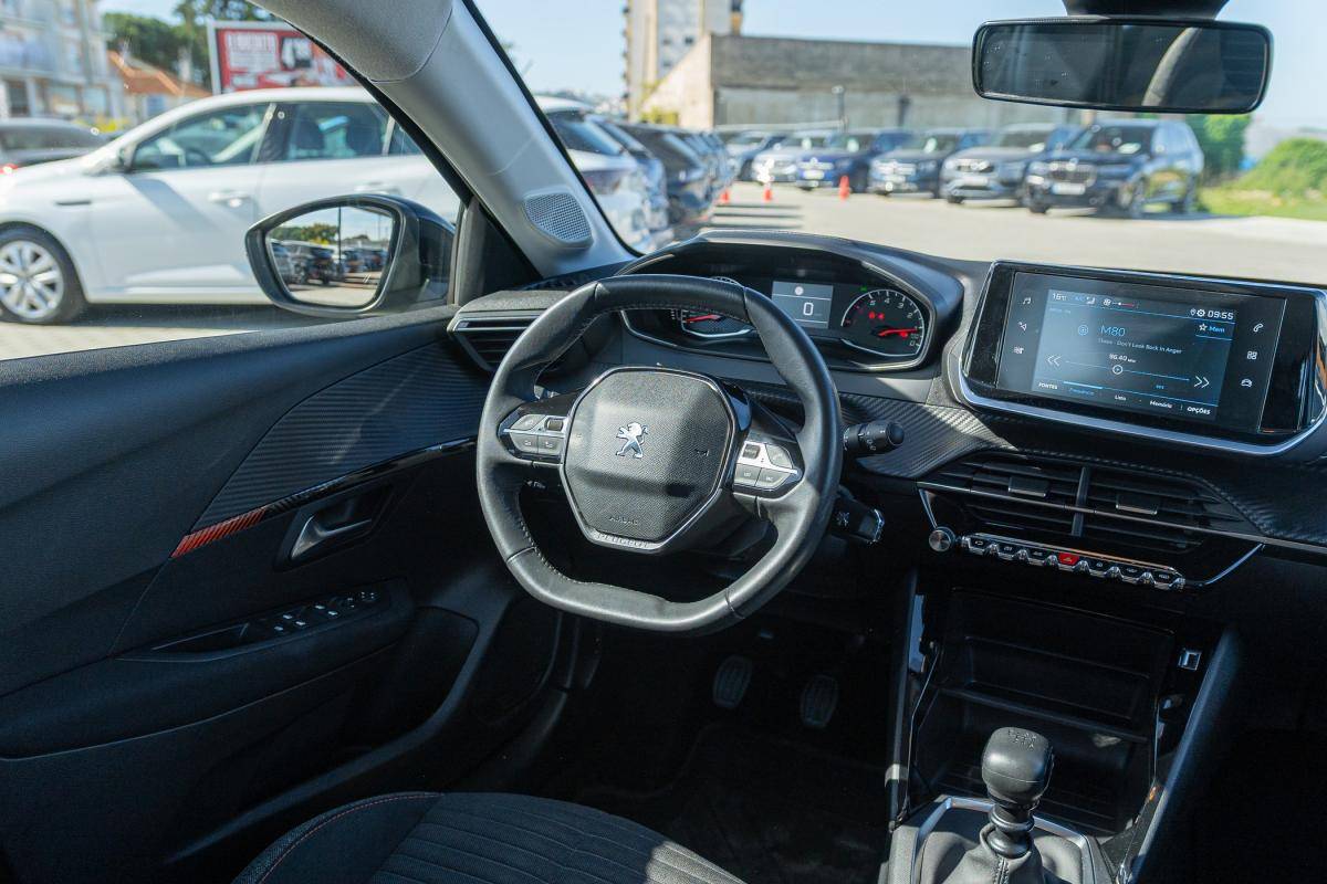 peugeot-208-2022-gasolina-1199cc
