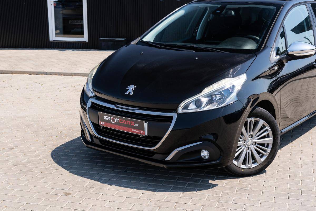 peugeot-208-2016-gasolina-1199cc