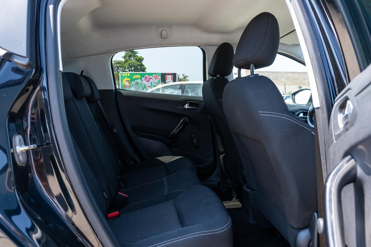 peugeot-208-2016-gasolina-1199cc