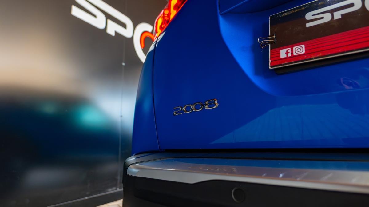 peugeot-2008-2023-gasolina-1199cc