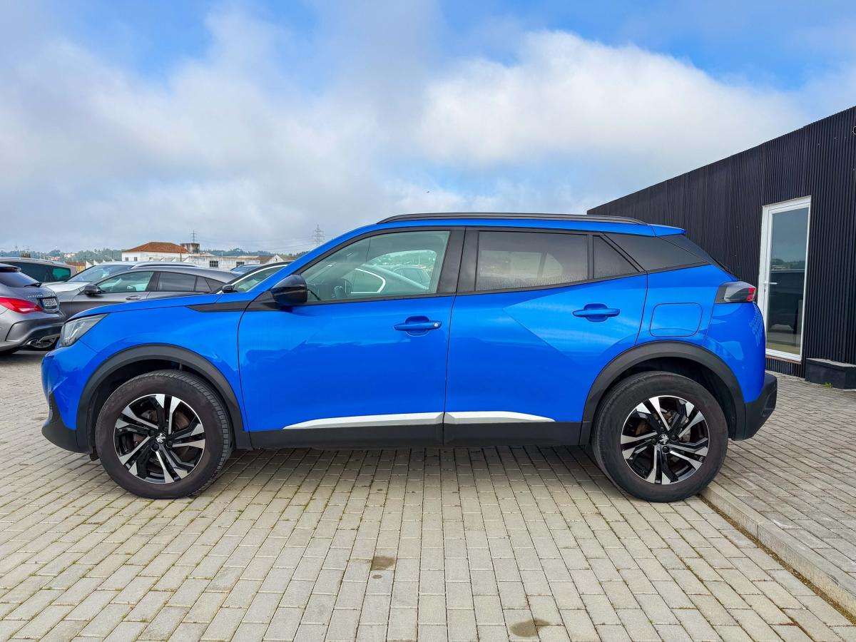 peugeot-2008-2023-gasolina-1199cc