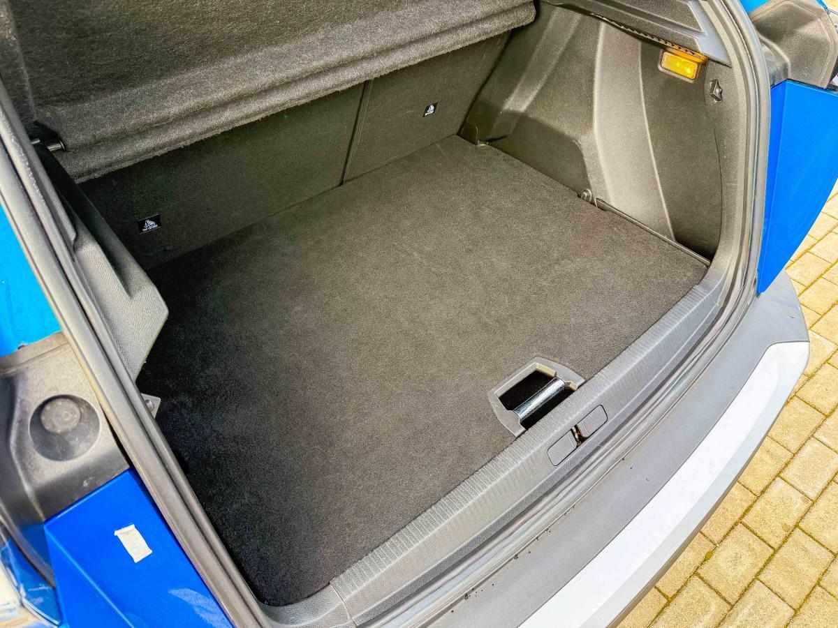 peugeot-2008-2023-gasolina-1199cc