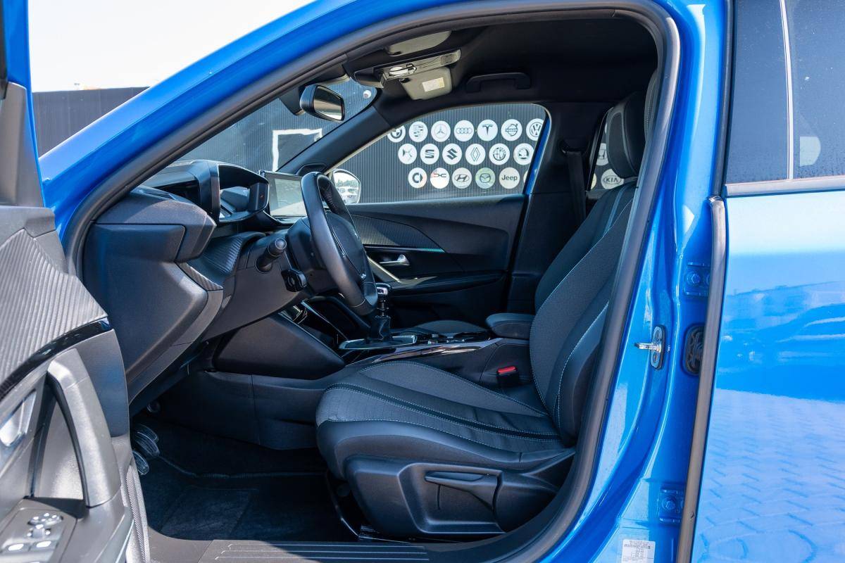 peugeot-2008-2023-gasolina-1199cc