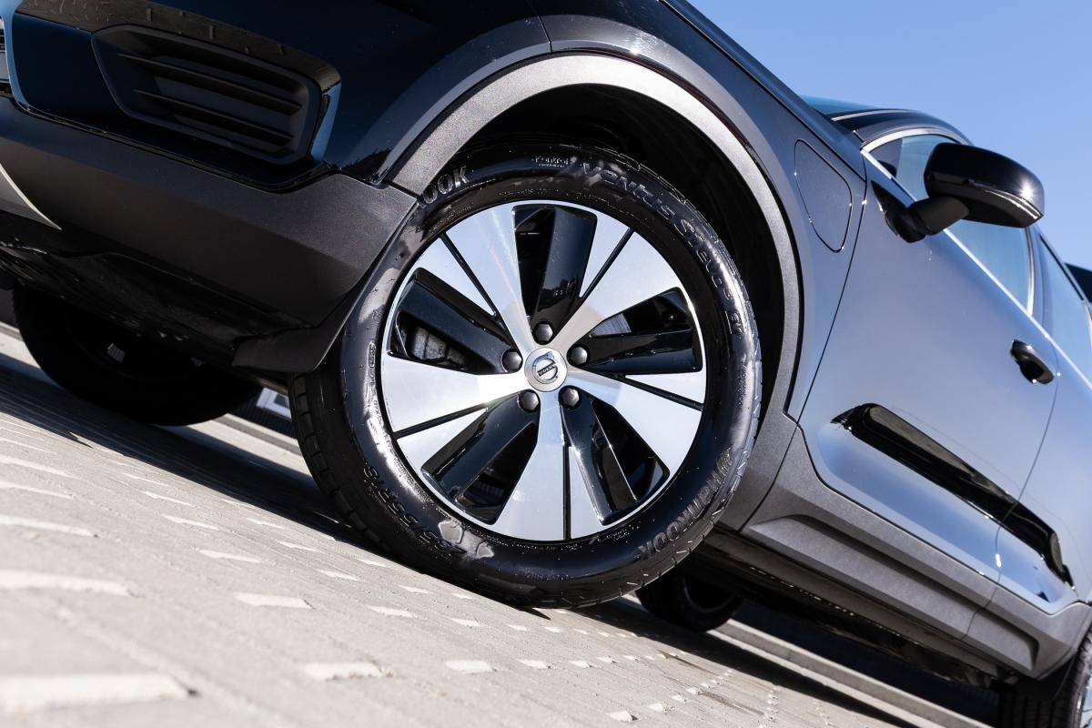 volvo-xc40-2022-hibrido-a-gasolina-1477cc
