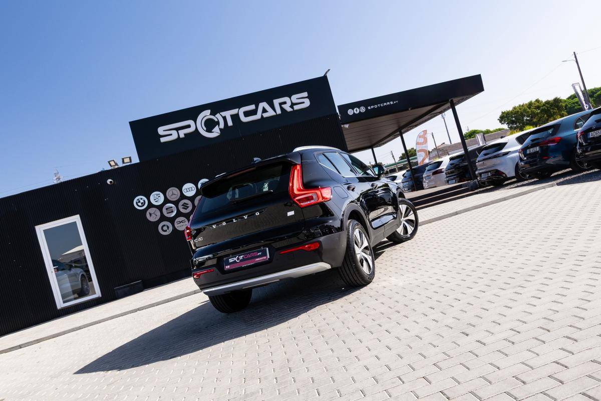 volvo-xc40-2022-hibrido-a-gasolina-1477cc