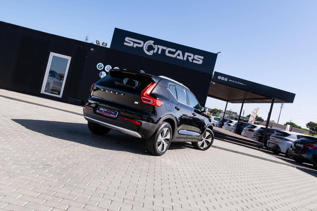 volvo-xc40-2022-hibrido-a-gasolina-1477cc
