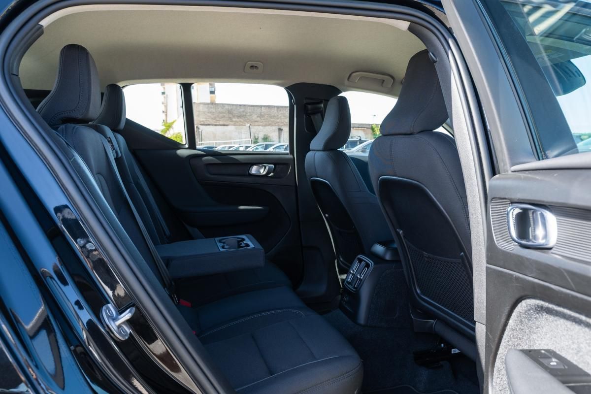 volvo-xc40-2022-hibrido-a-gasolina-1477cc