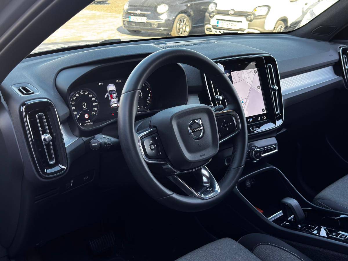 volvo-xc40-2023-gasolina-1477cc