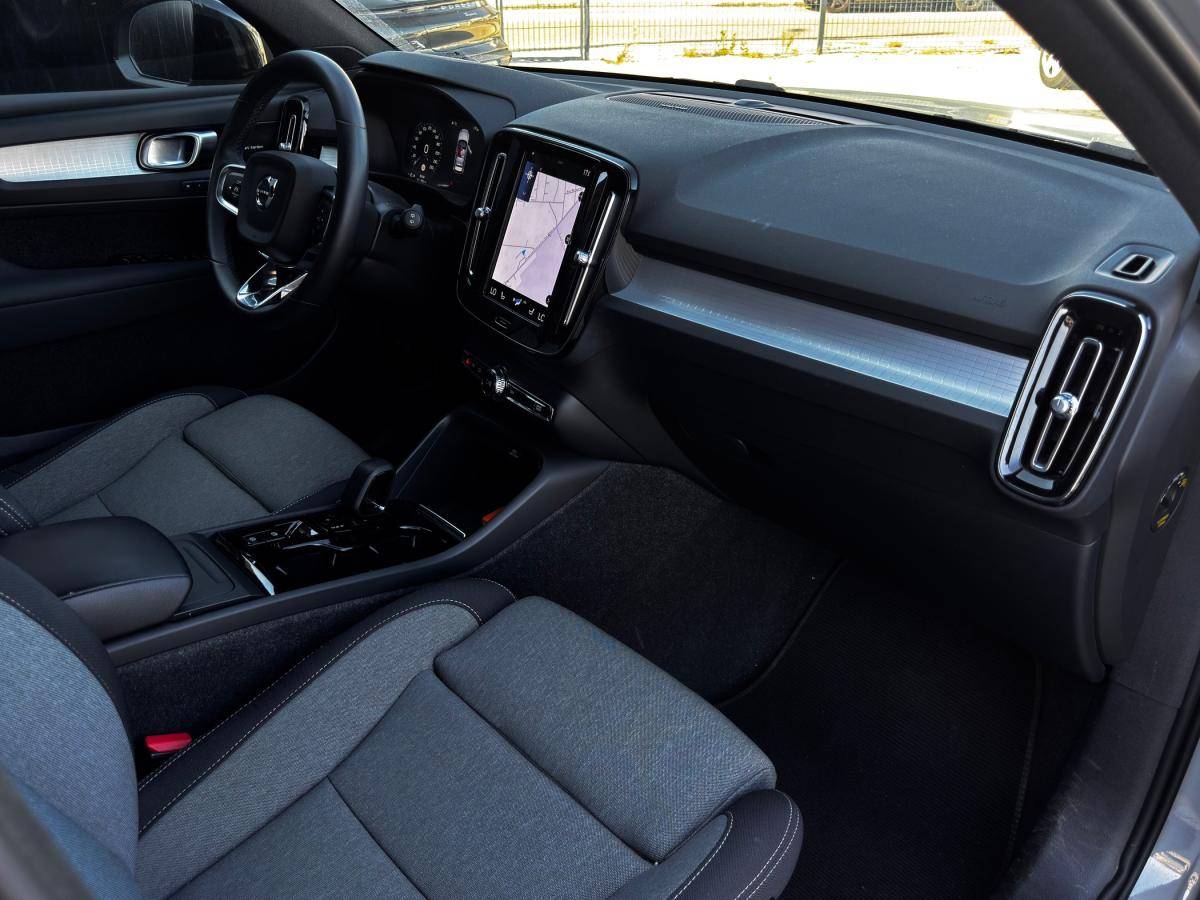 volvo-xc40-2023-gasolina-1477cc