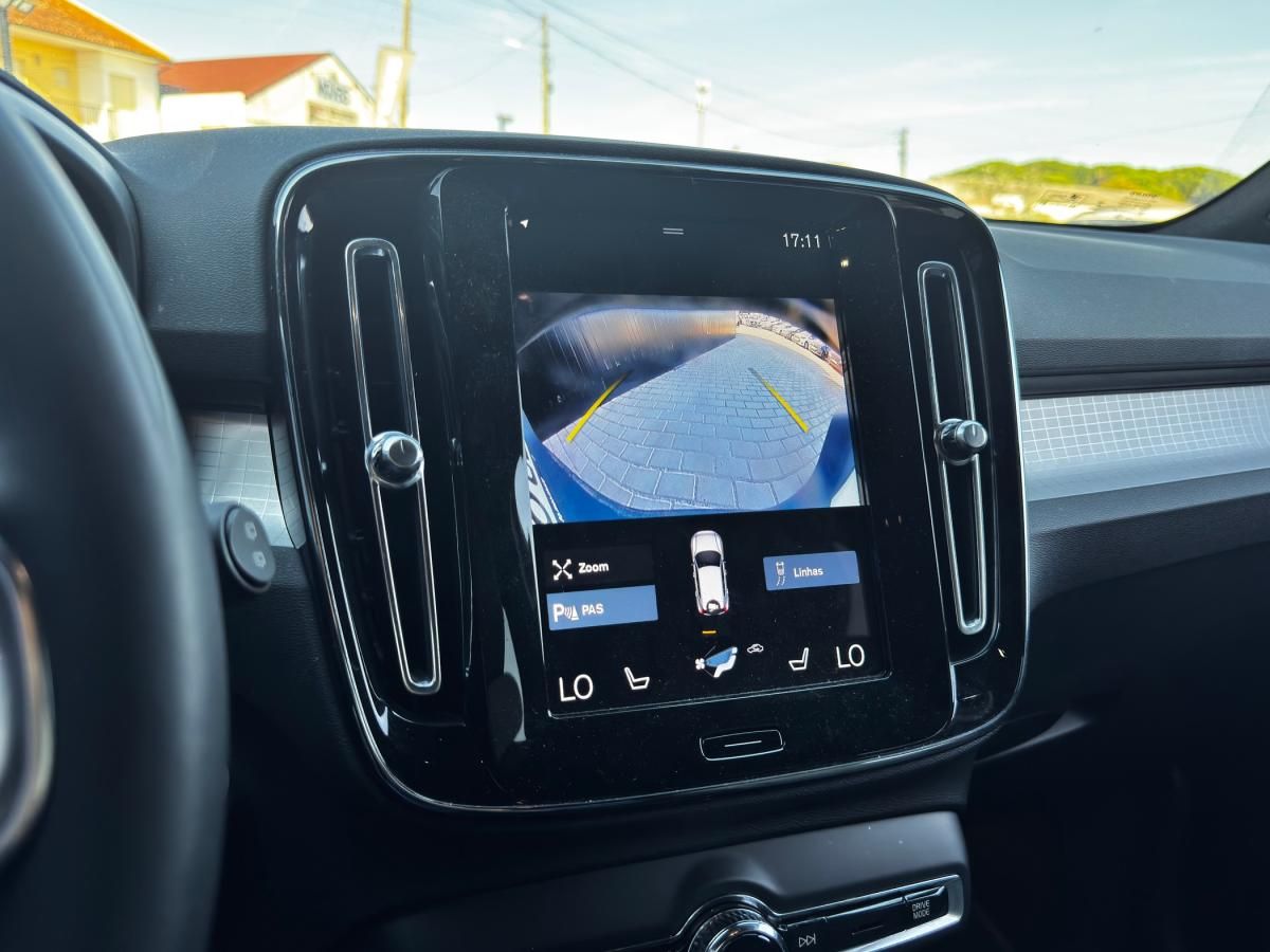 volvo-xc40-2023-gasolina-1477cc