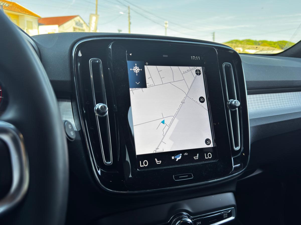 volvo-xc40-2023-gasolina-1477cc
