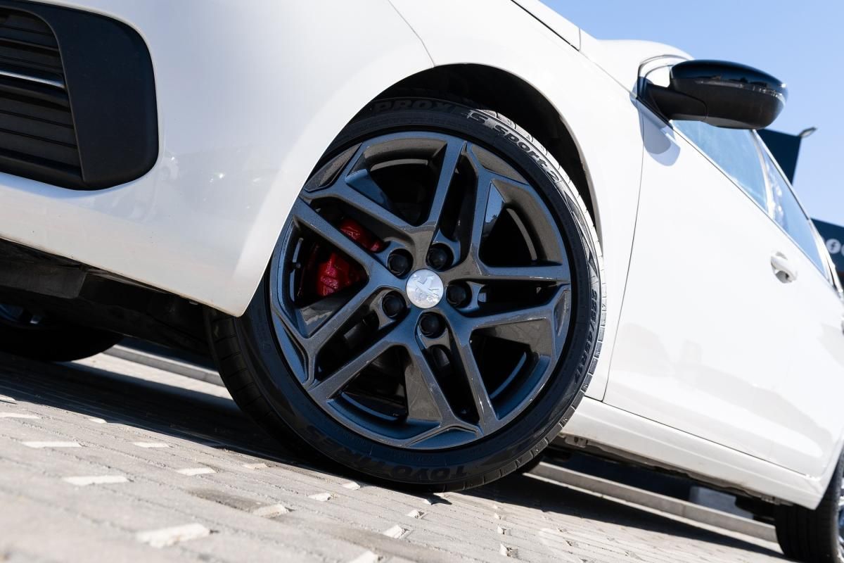 peugeot-308-2019-diesel-1499cc