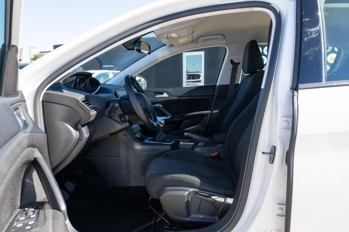 peugeot-308-2019-diesel-1499cc