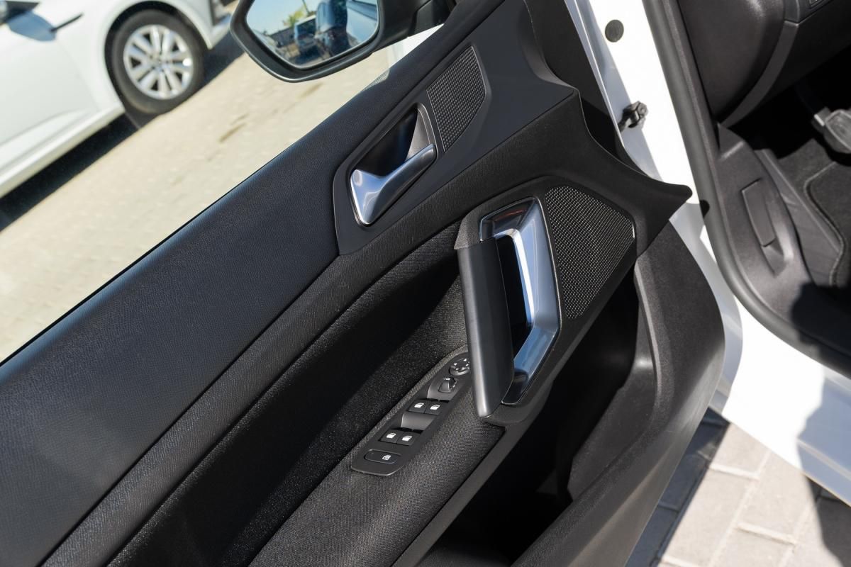 peugeot-308-2019-diesel-1499cc