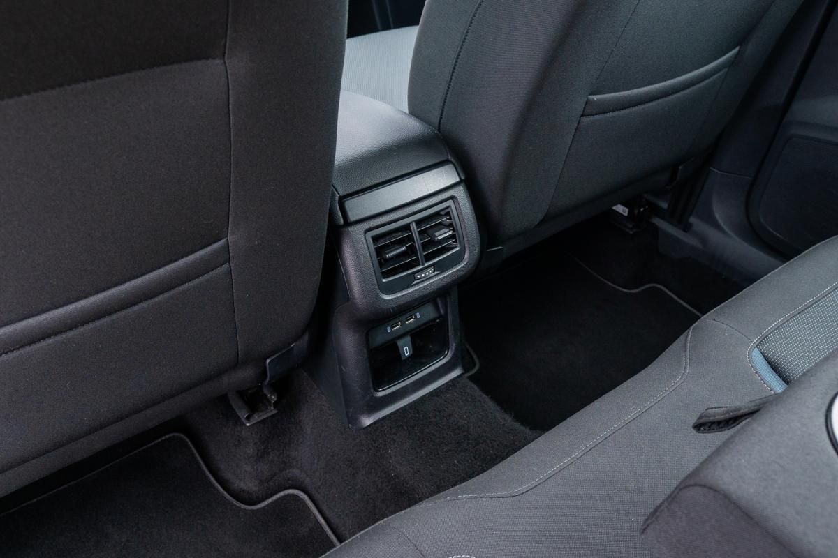 seat-ateca-2019-diesel-1598cc