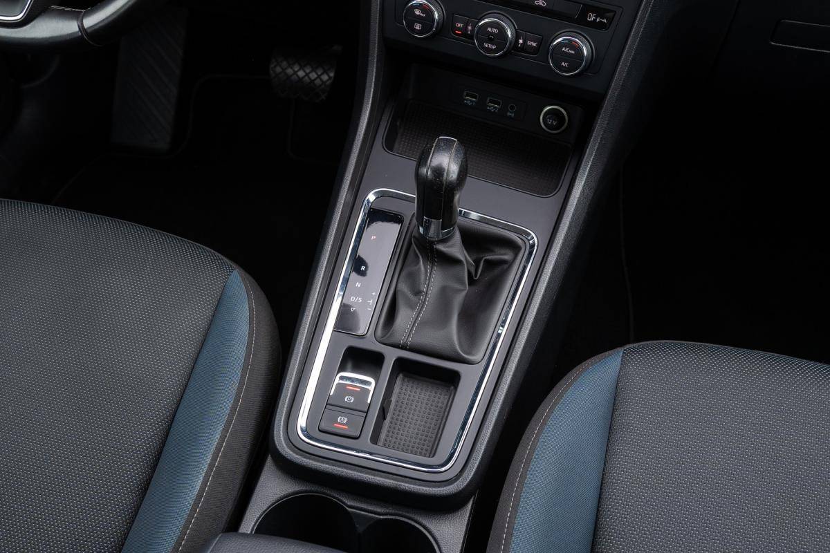 seat-ateca-2019-diesel-1598cc