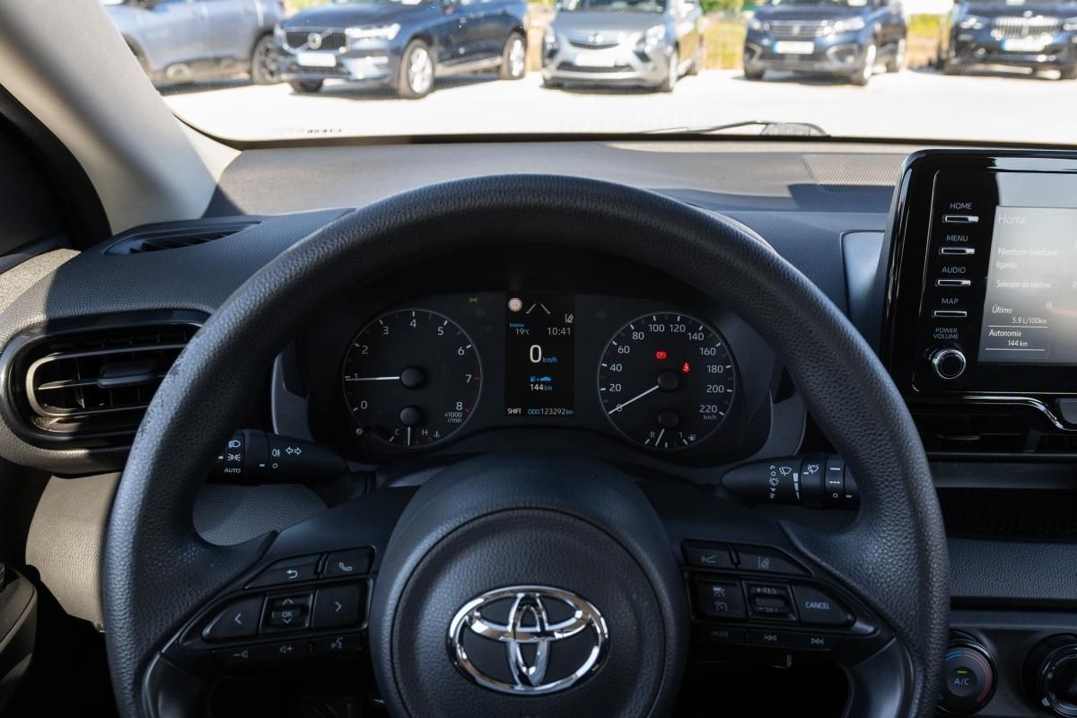 toyota-yaris-2022-gasolina-998cc