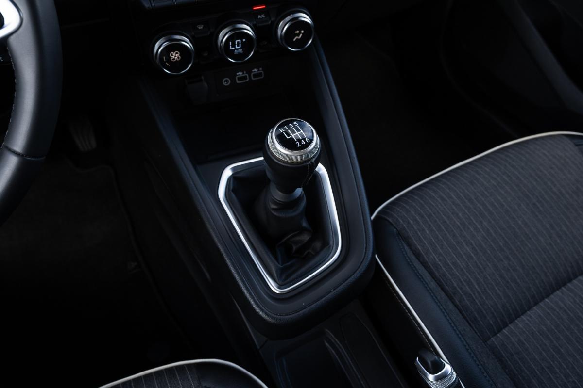 mitsubishi-colt-2024-gasolina-999cc