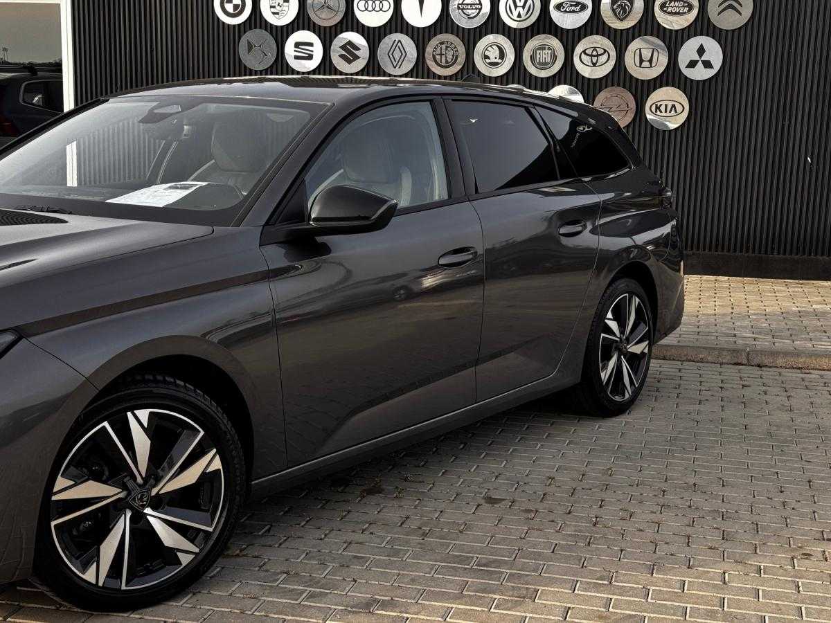 peugeot-308-sw-2022-diesel-1499cc
