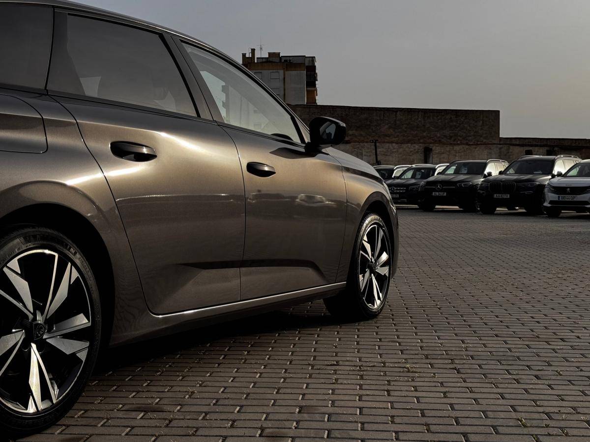 peugeot-308-sw-2022-diesel-1499cc