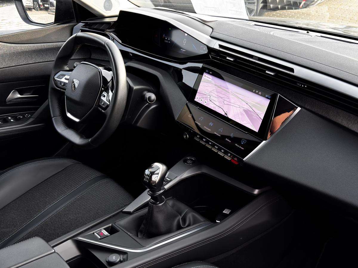 peugeot-308-sw-2022-diesel-1499cc
